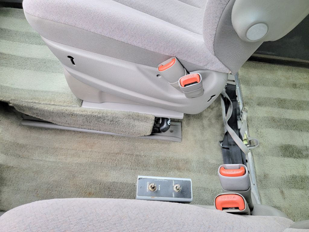 2001 Dodge Grand Caravan Image 35