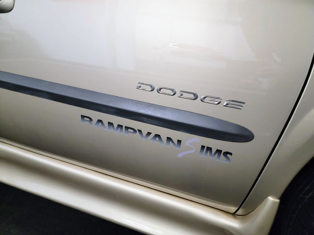 2001 Dodge Grand Caravan Image 43