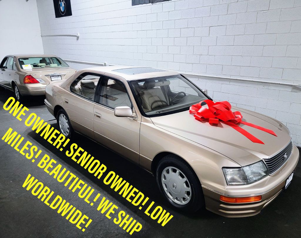 1996 Lexus LS Image 1