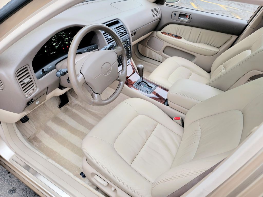 1996 Lexus LS Image 6