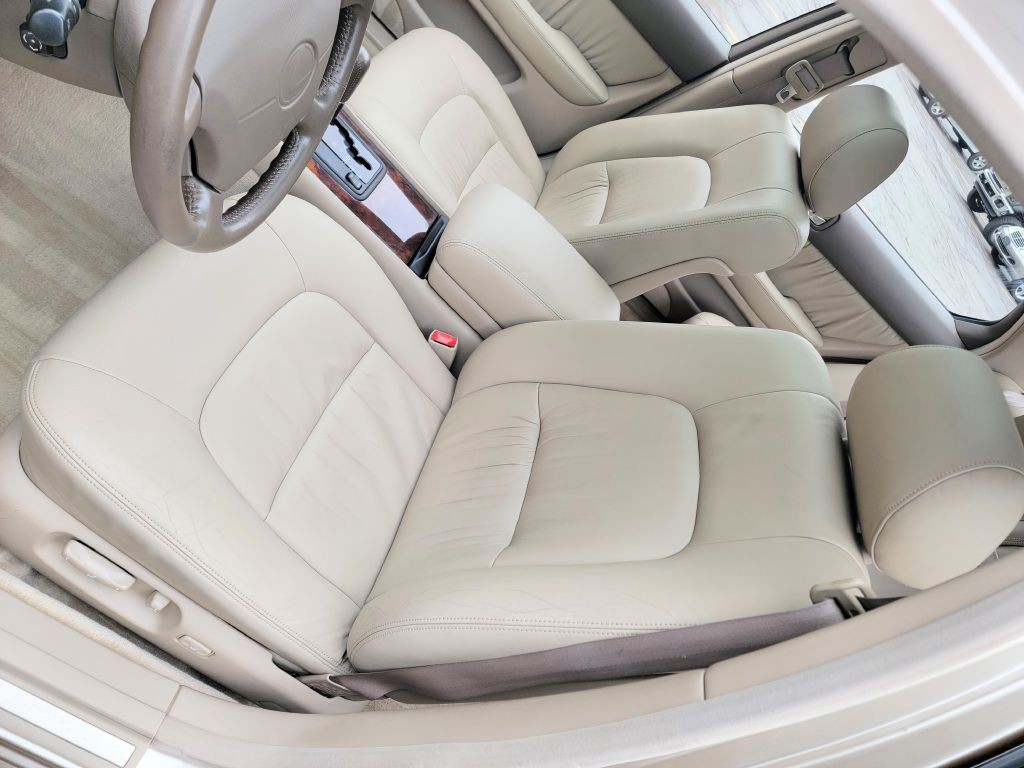 1996 Lexus LS Image 7