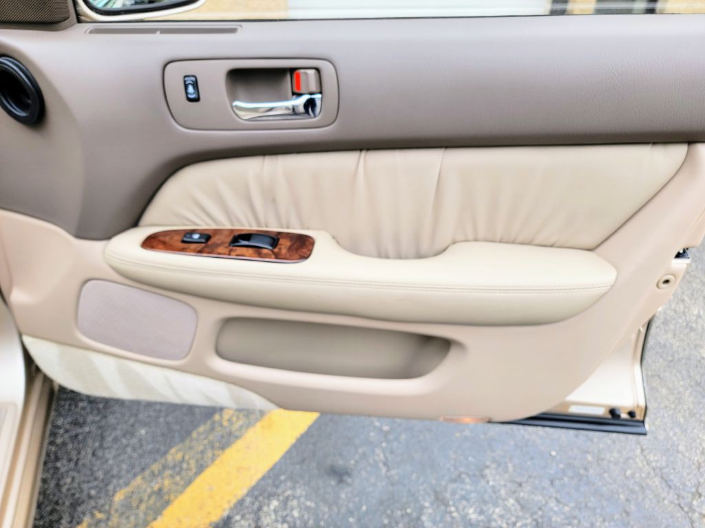 1996 Lexus LS Image 26