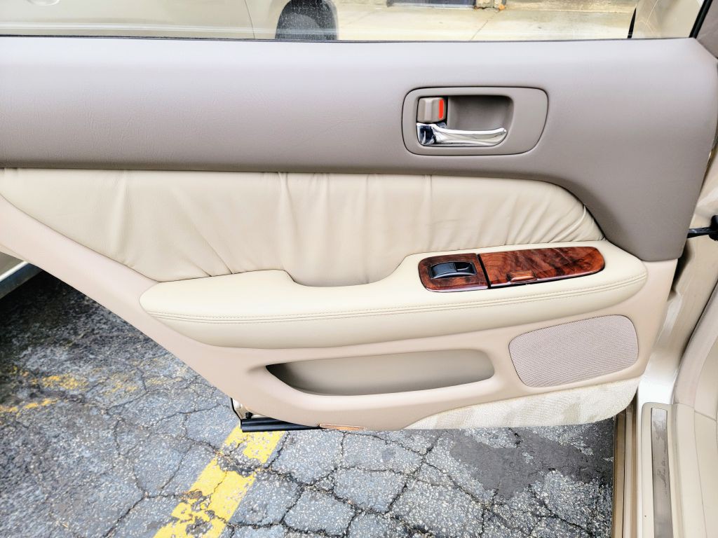 1996 Lexus LS Image 39