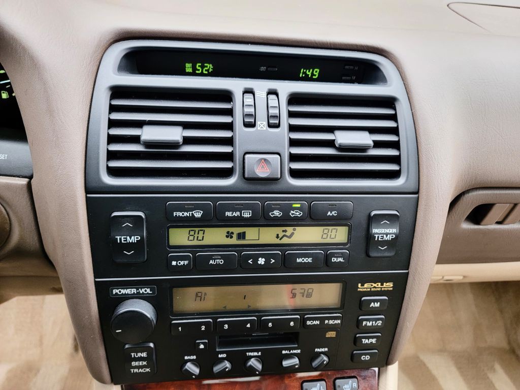 1996 Lexus LS Image 48