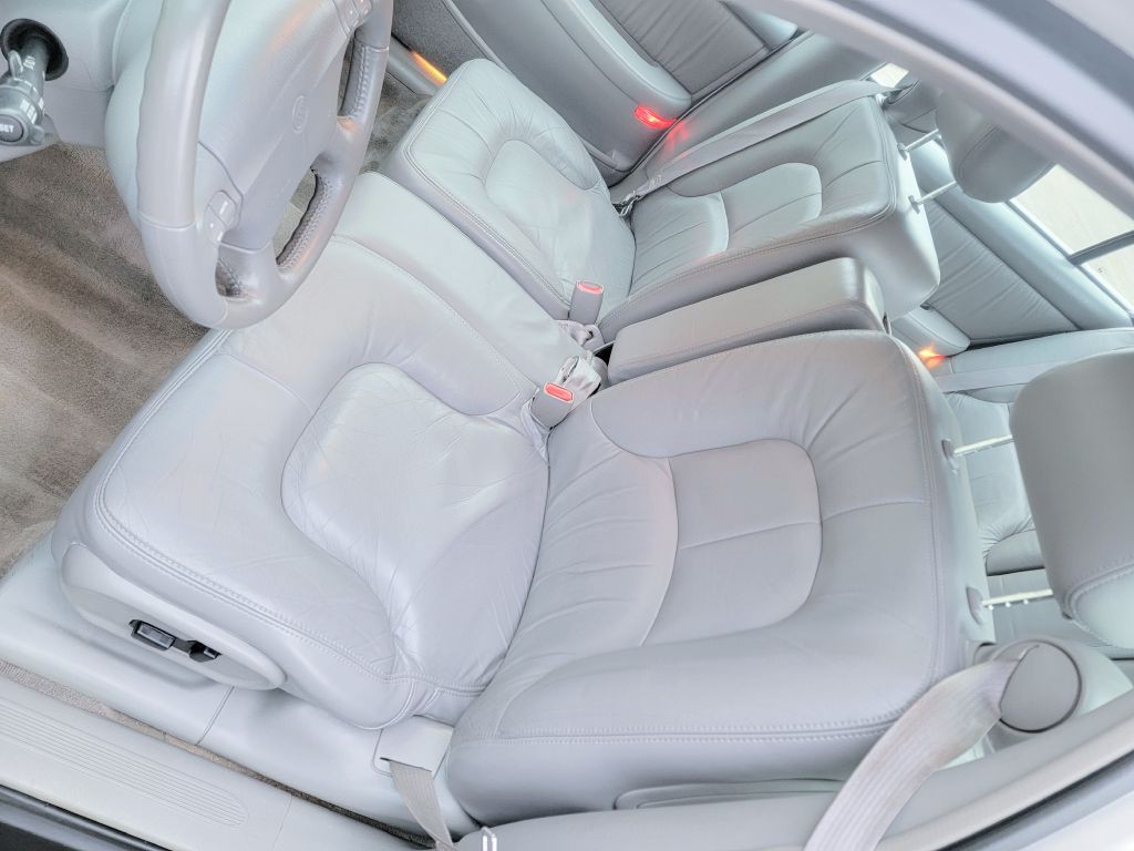 2004 Buick Park Avenue Image 26