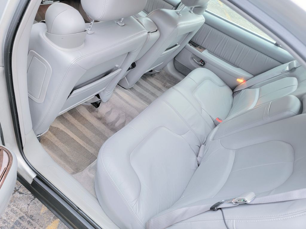 2004 Buick Park Avenue Image 32