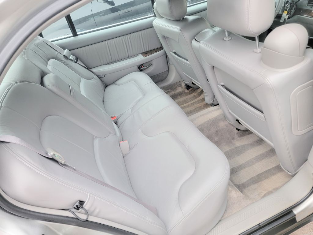 2004 Buick Park Avenue Image 38