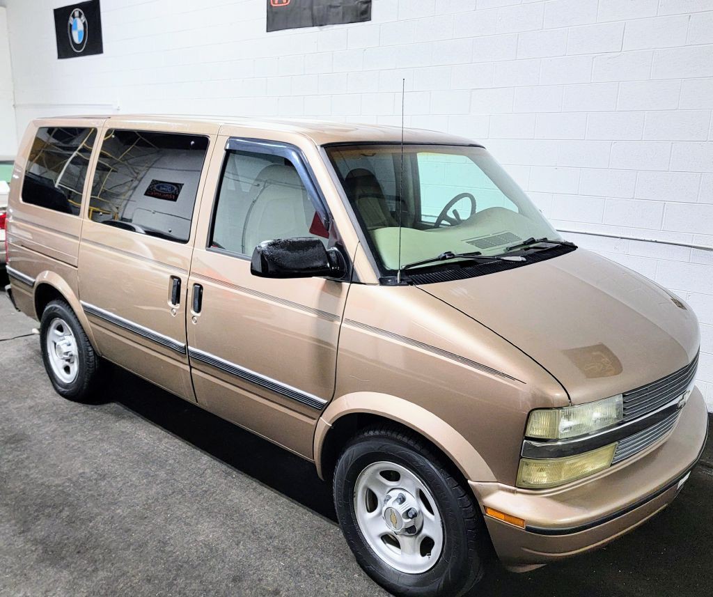 2005 Chevrolet Astro Image 9