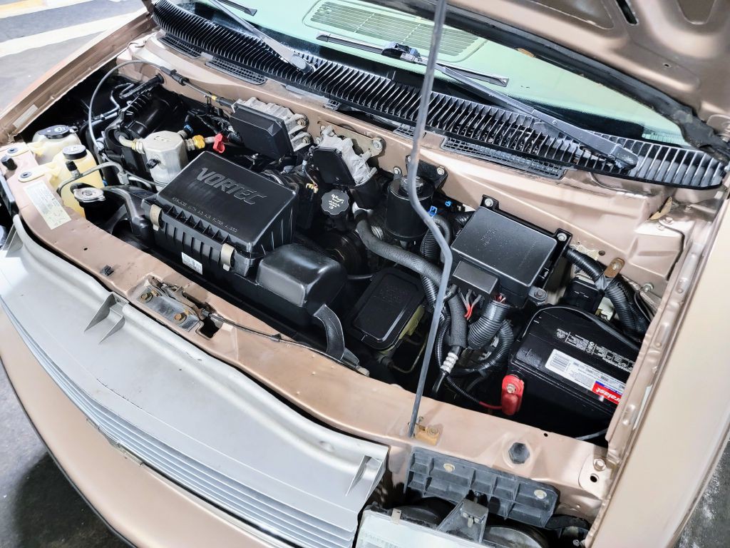 2005 Chevrolet Astro Image 16