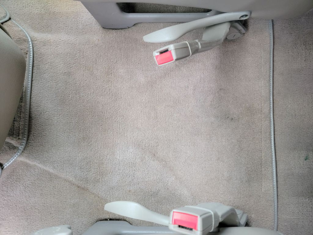 2005 Chevrolet Astro Image 33