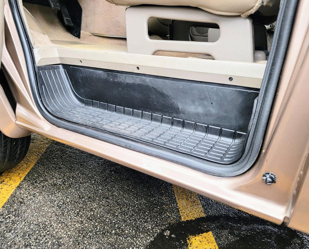 2005 Chevrolet Astro Image 40