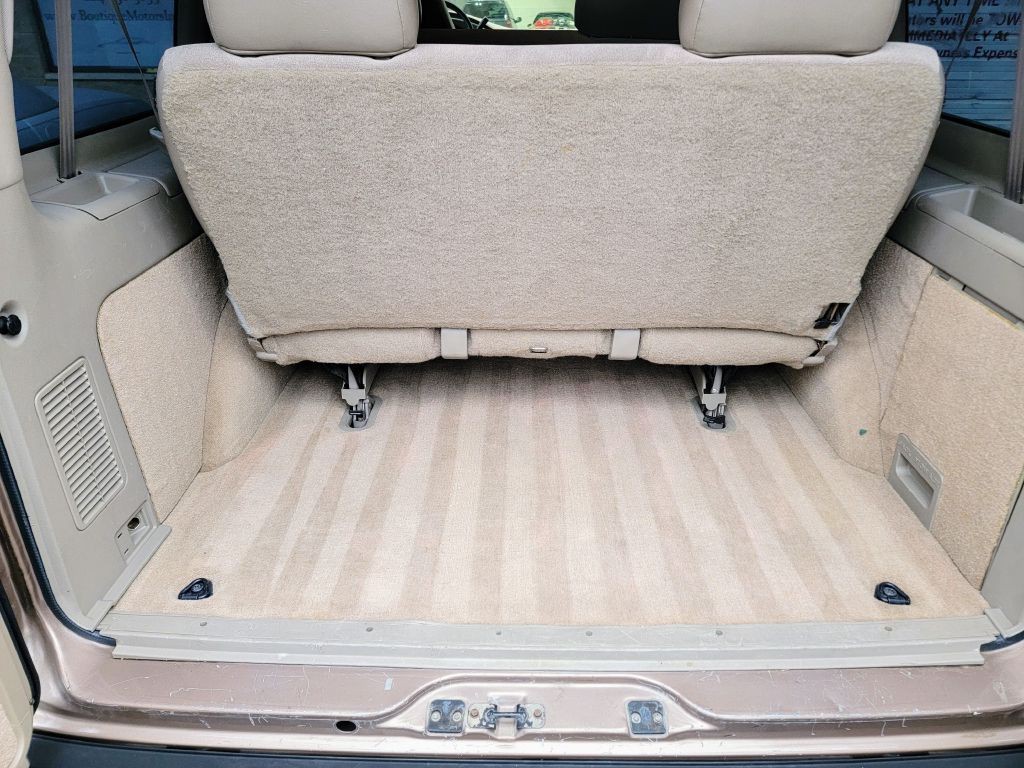 2005 Chevrolet Astro Image 42