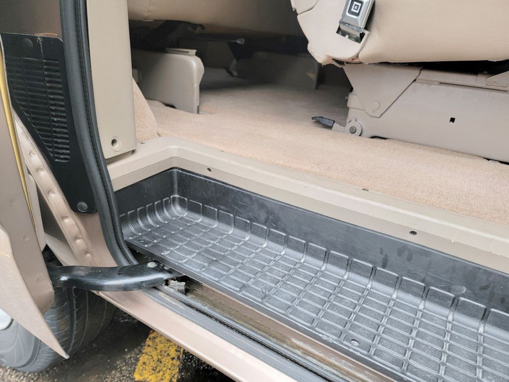 2005 Chevrolet Astro Image 59