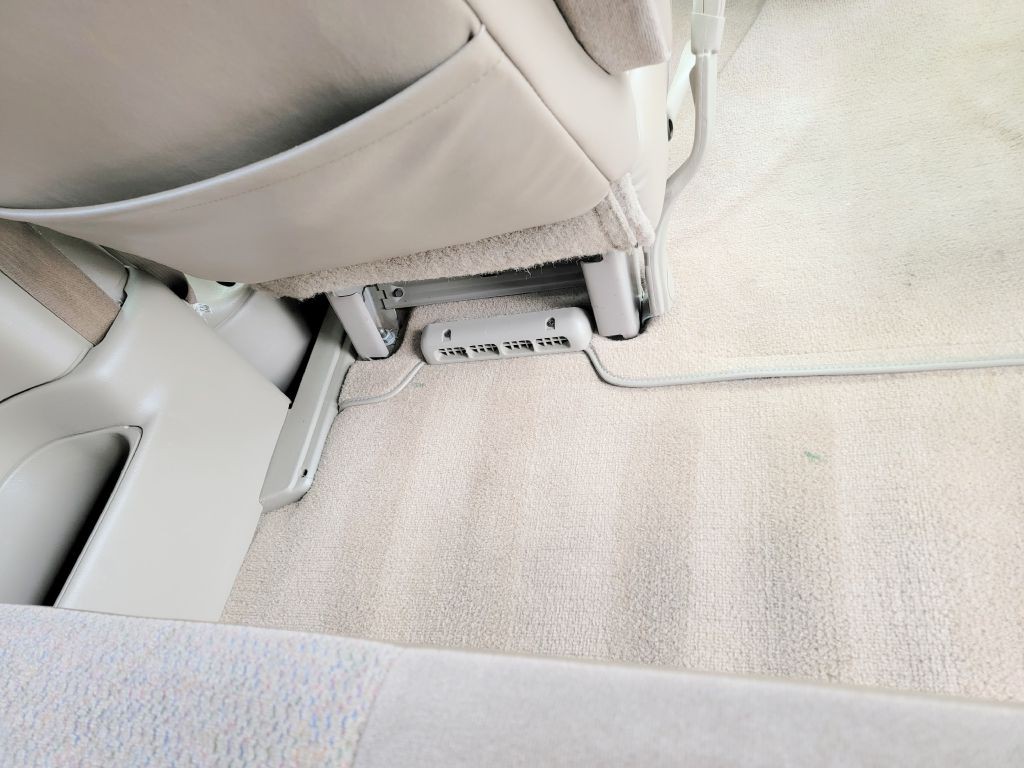 2005 Chevrolet Astro Image 62