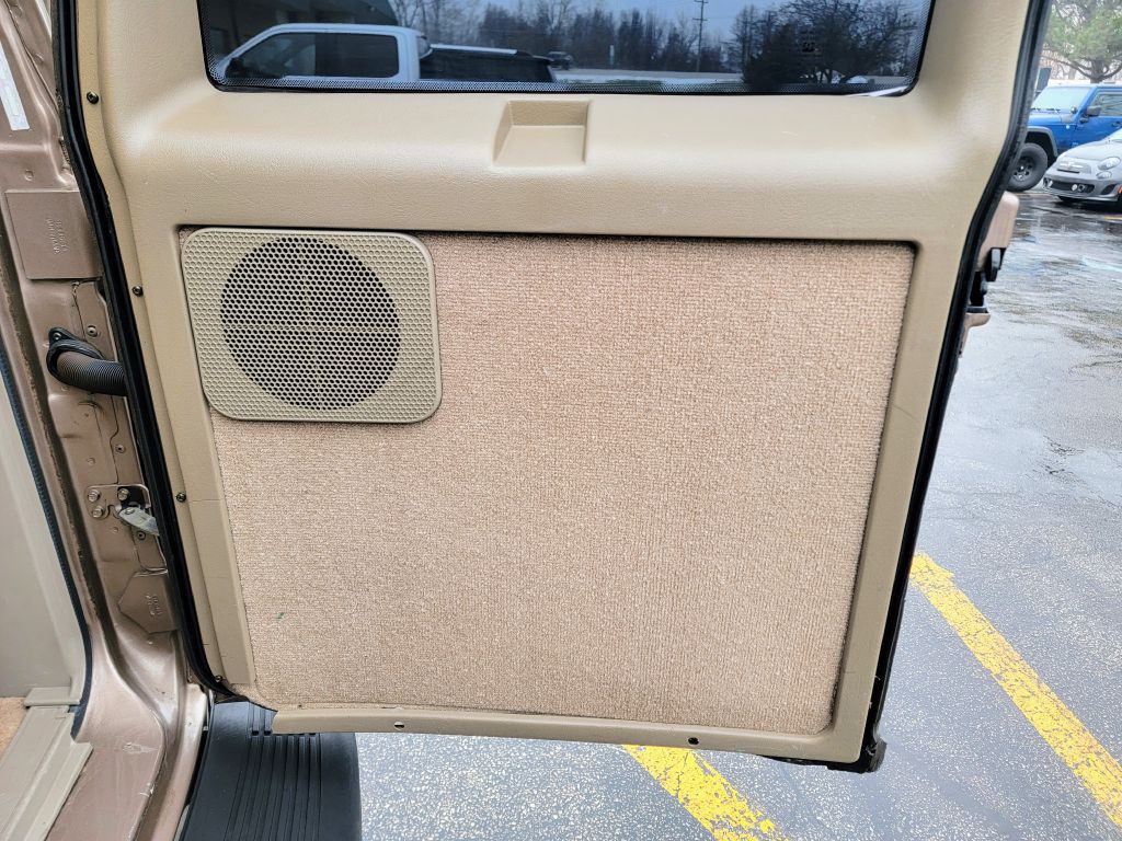 2005 Chevrolet Astro Image 43