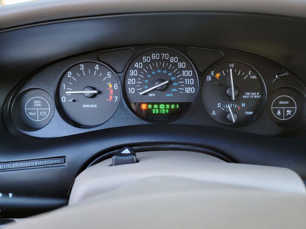 2002 Buick Regal Image 37