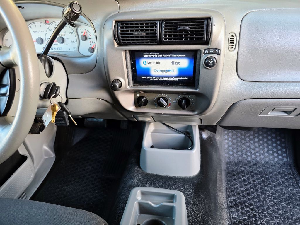 2003 Ford Explorer Image 14