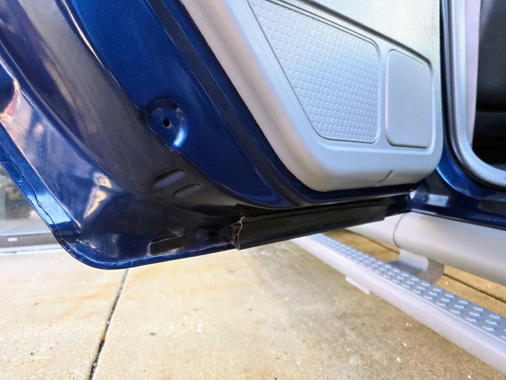 2003 Ford Explorer Image 26