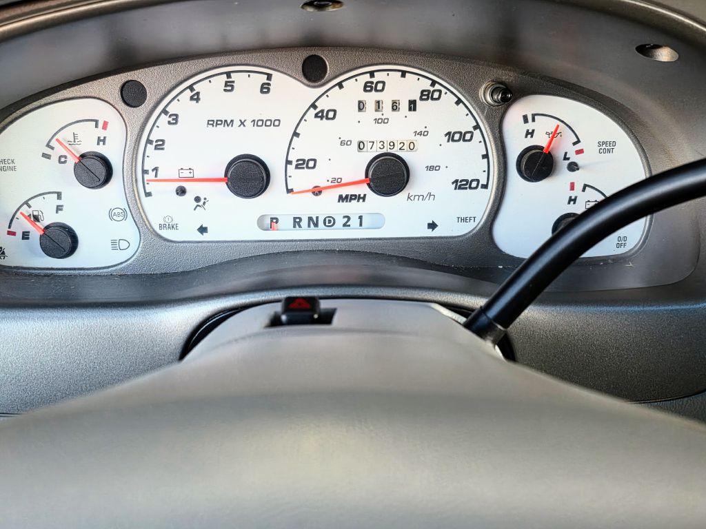 2003 Ford Explorer Image 29