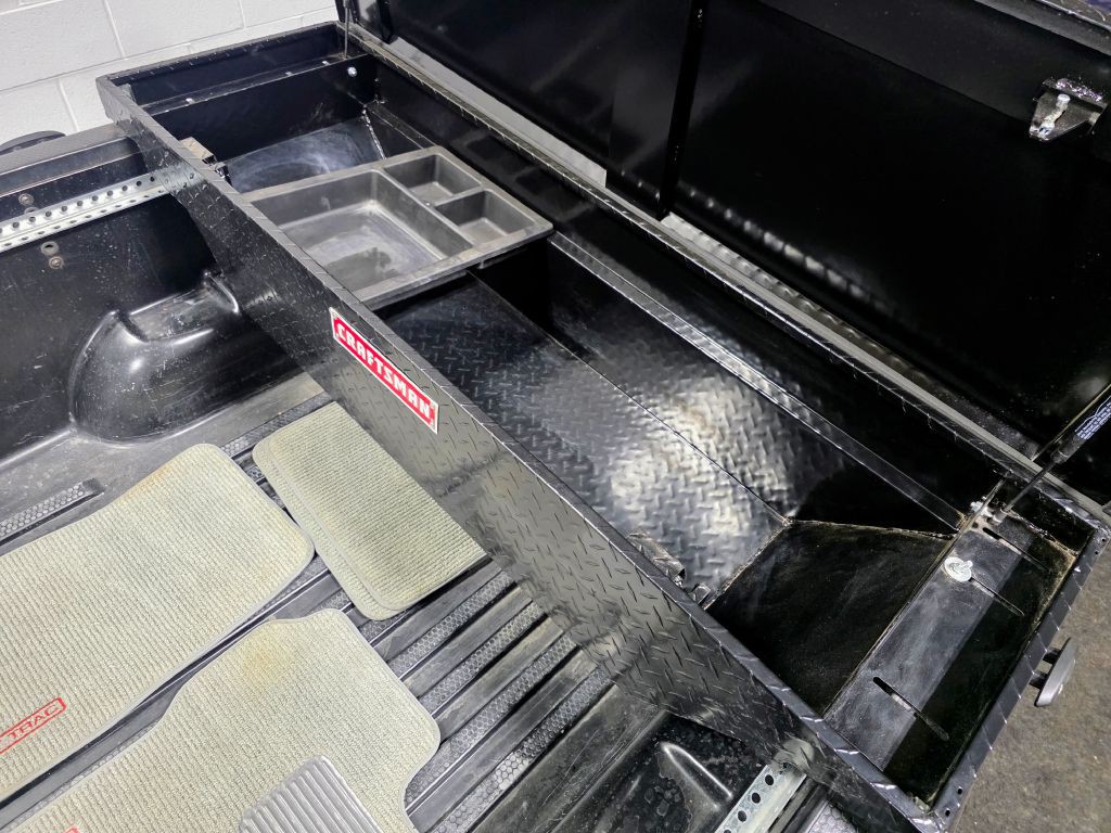 2003 Ford Explorer Image 45