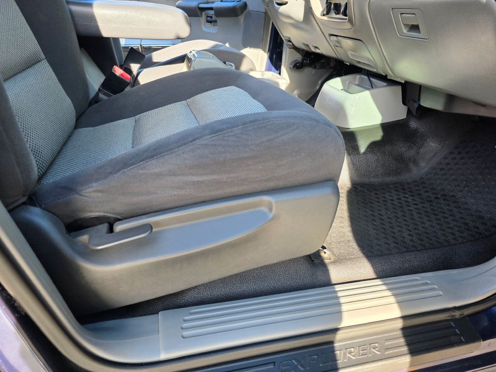 2003 Ford Explorer Image 53