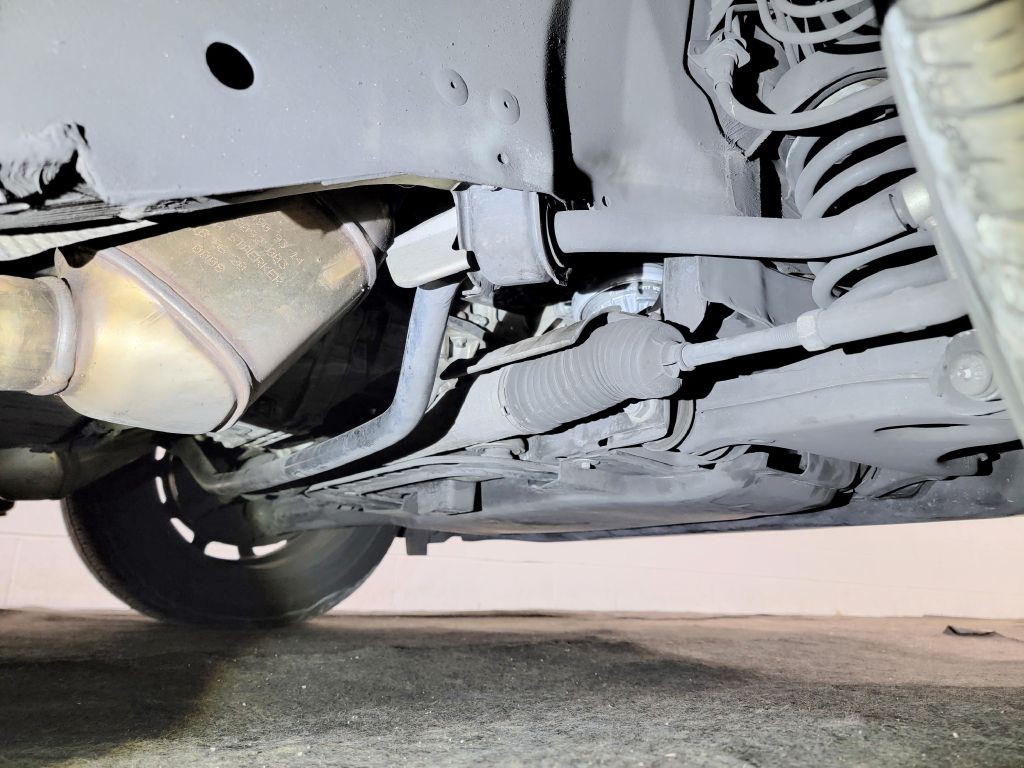 2001 Mercedes-Benz E-Class Image 2