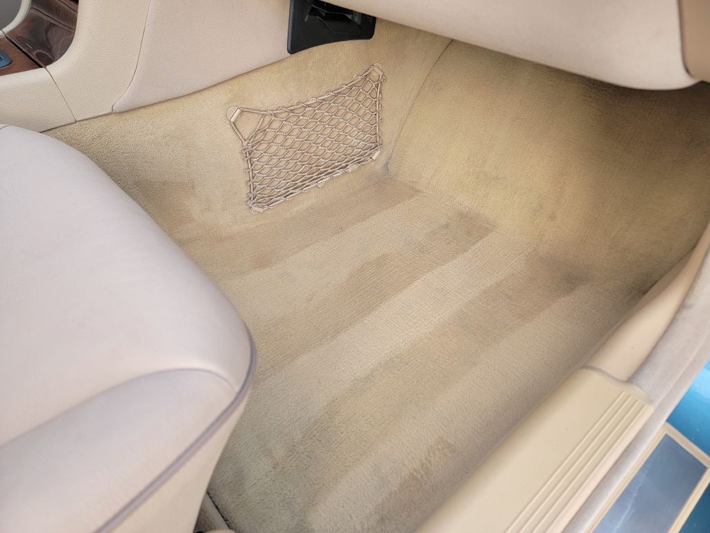 2001 Mercedes-Benz E-Class Image 22