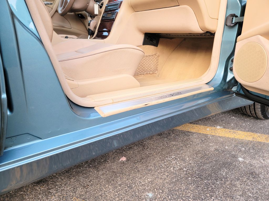 2001 Mercedes-Benz E-Class Image 28