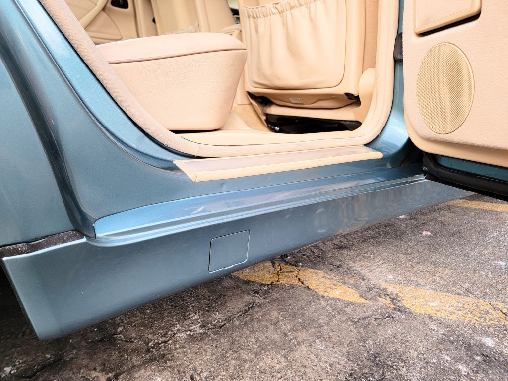 2001 Mercedes-Benz E-Class Image 30