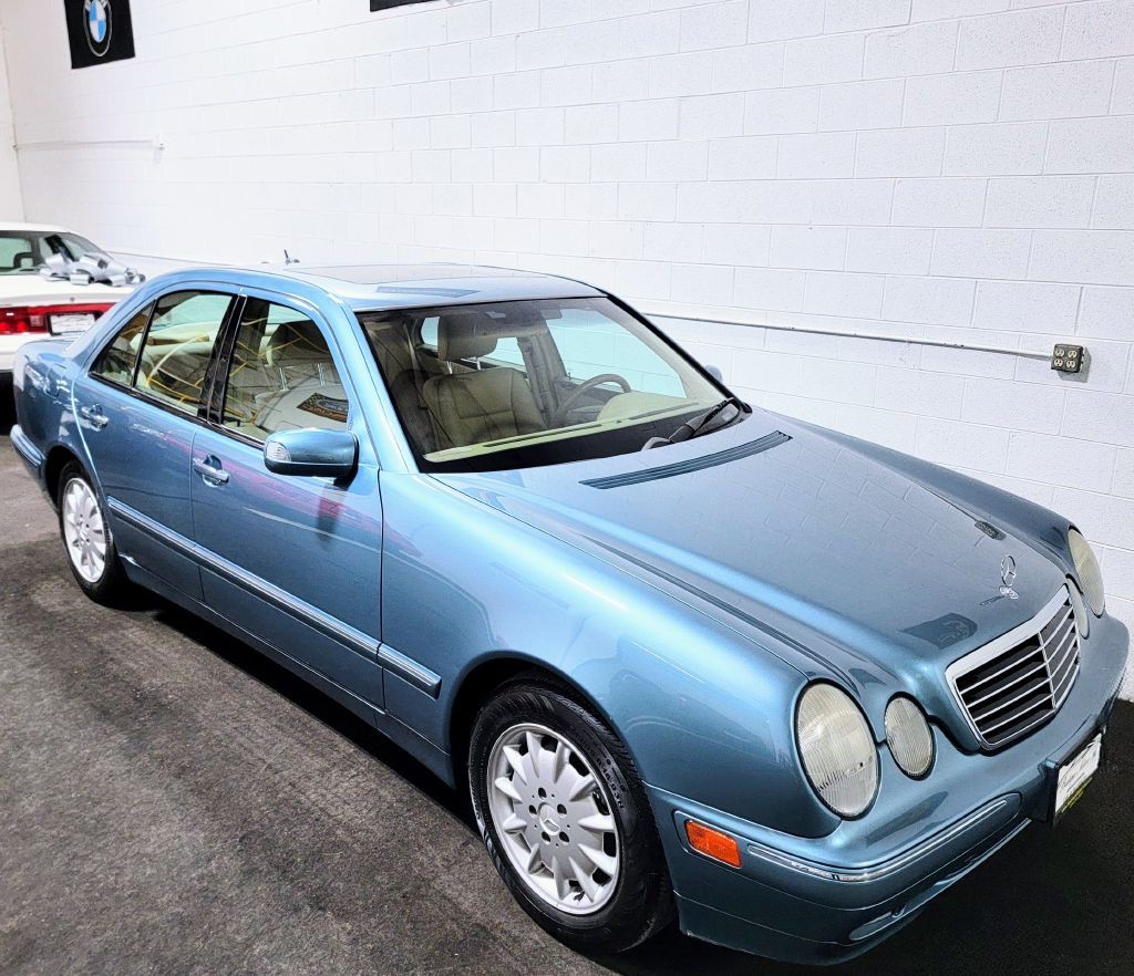 2001 Mercedes-Benz E-Class Image 49