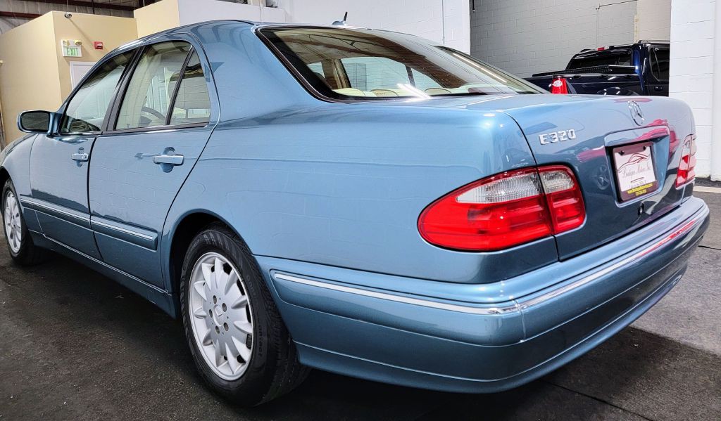 2001 Mercedes-Benz E-Class Image 52