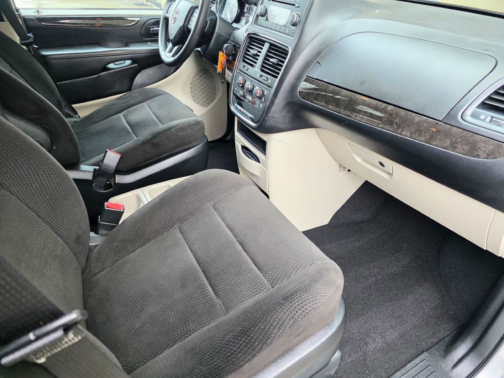 2012 Dodge Grand Caravan Image 9