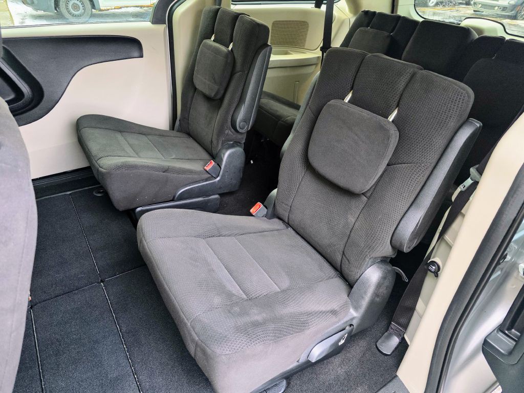 2012 Dodge Grand Caravan Image 16