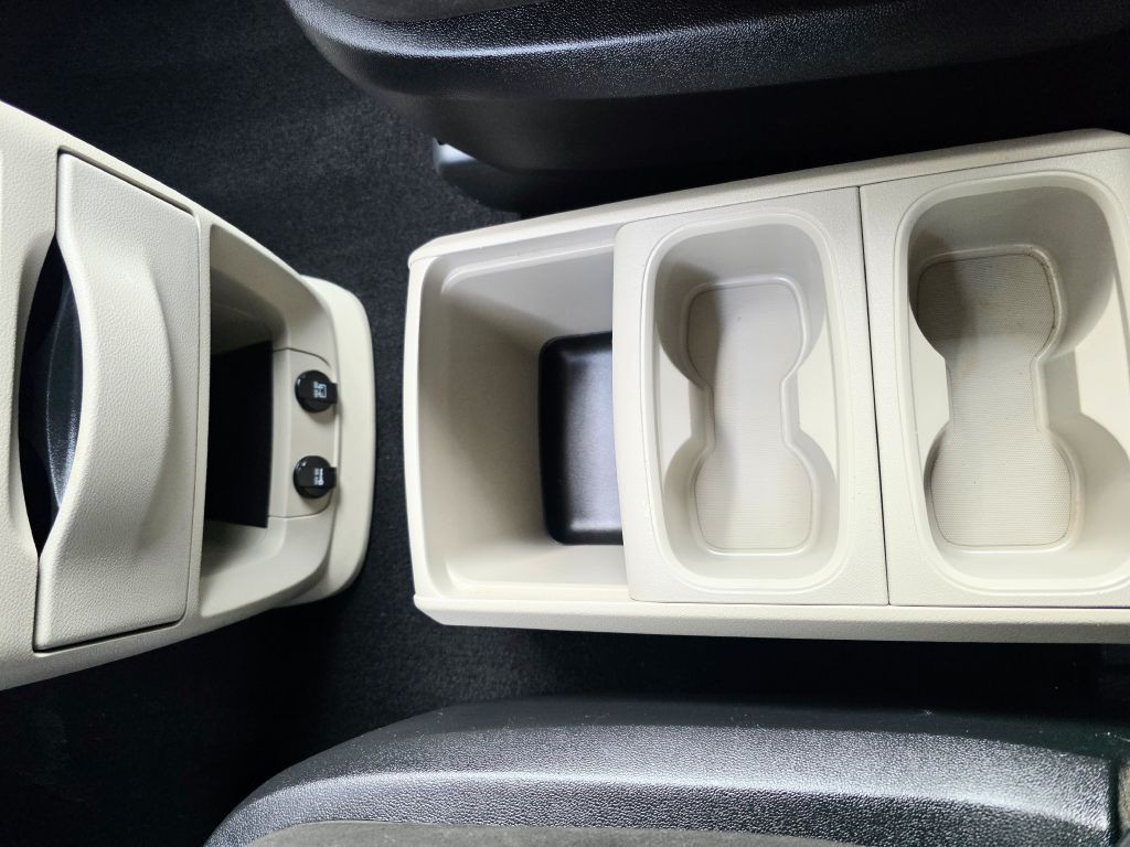 2012 Dodge Grand Caravan Image 25