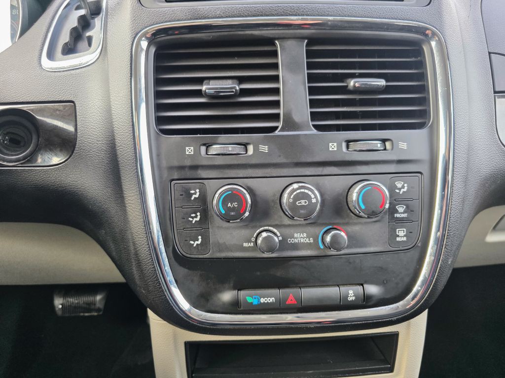 2012 Dodge Grand Caravan Image 27