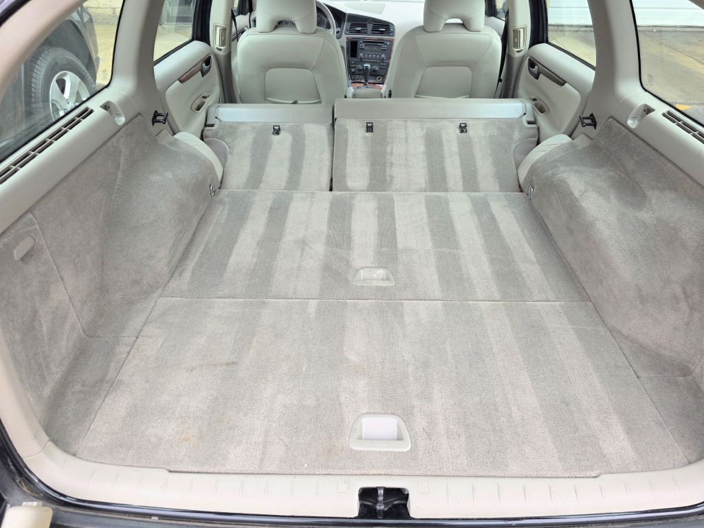 2007 Volvo V70 Image 23