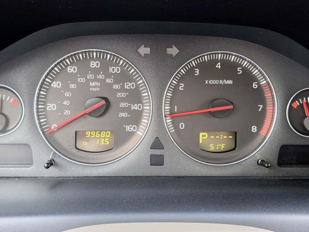 2007 Volvo V70 Image 24