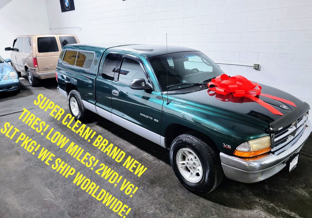 2000 Dodge Dakota Image 1