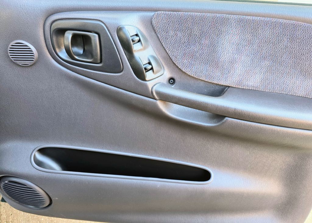 2000 Dodge Dakota Image 17