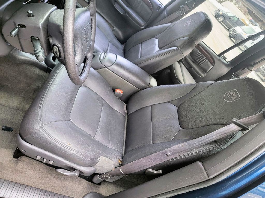 2000 Dodge Durango Image 9