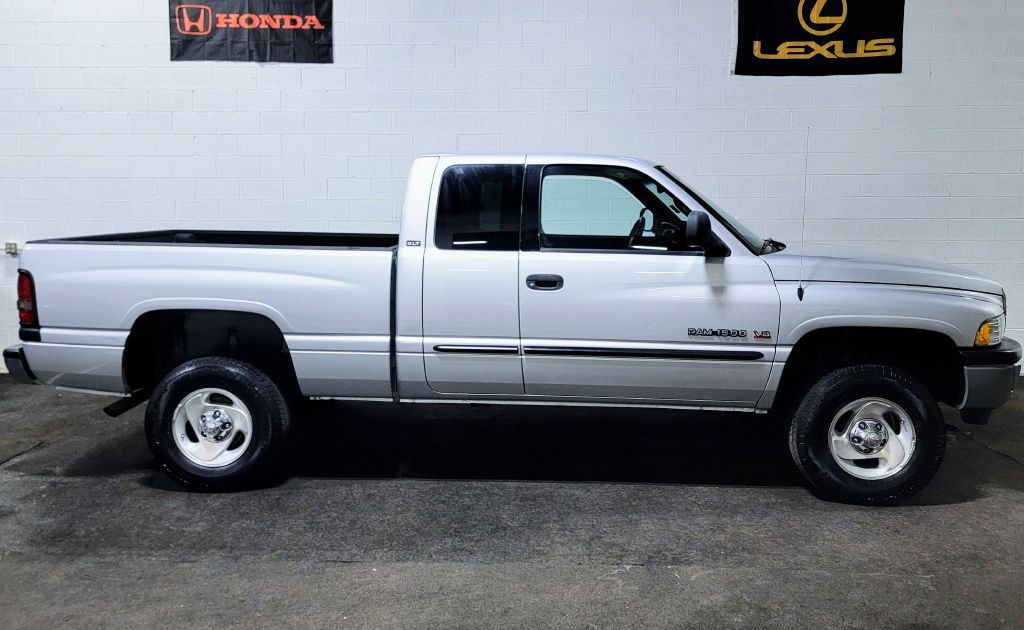 2001 Dodge Ram 1500 Image 2