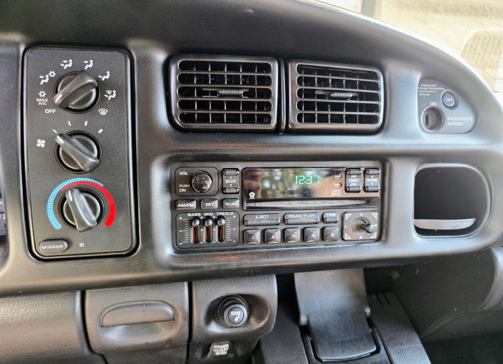 2001 Dodge Ram 1500 Image 47