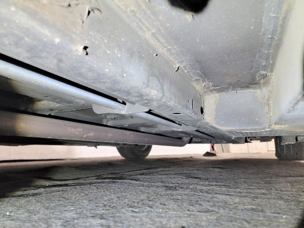 2007 Chrysler Town & Country Image 2