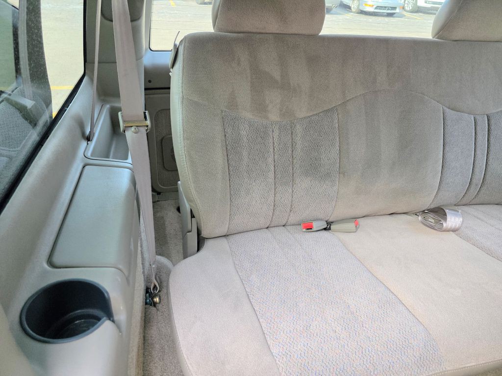 2000 Chevrolet Astro Image 17