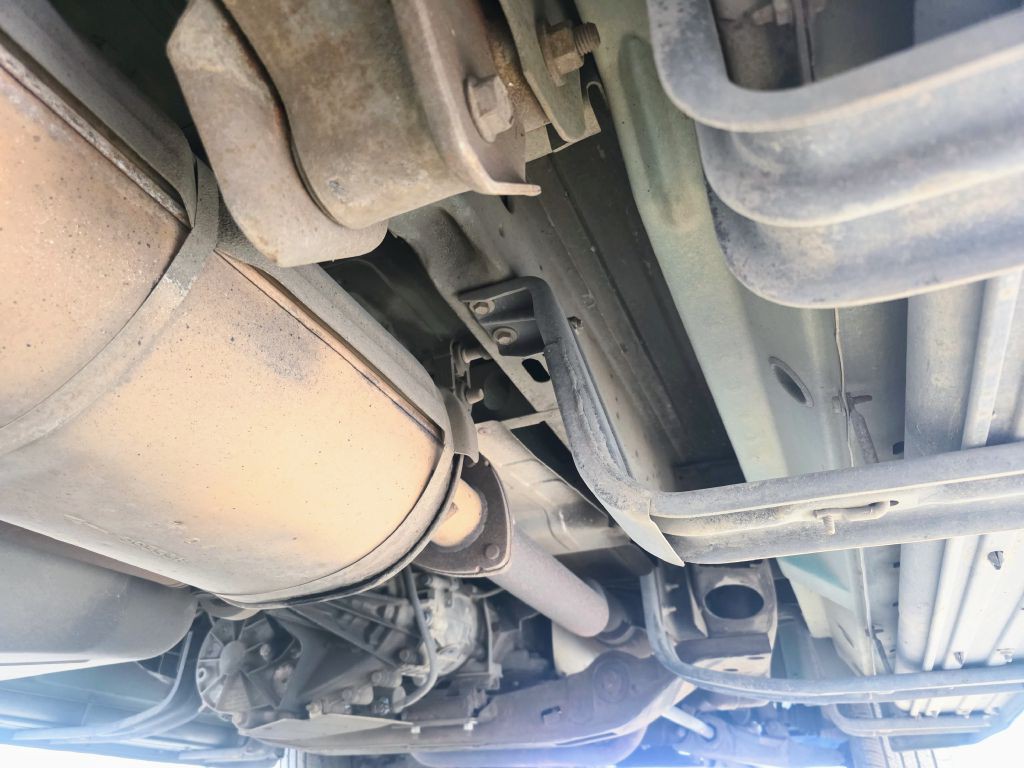 2000 Chevrolet Astro Image 32