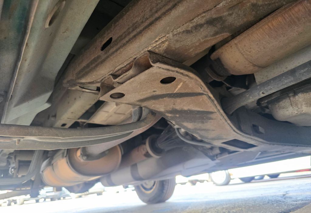 2000 Chevrolet Astro Image 35