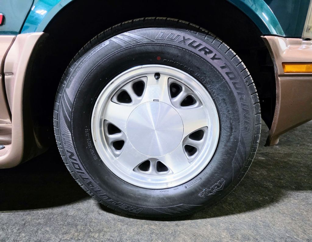 2000 Chevrolet Astro Image 41