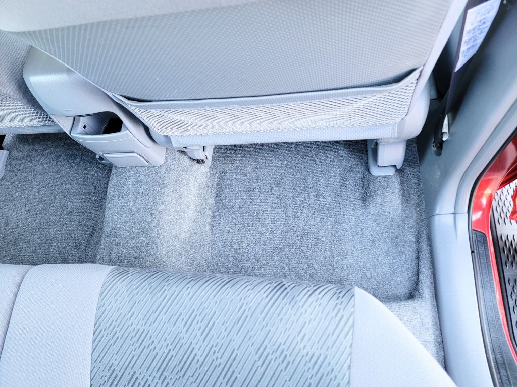 2002 Toyota Rav4 Image 13