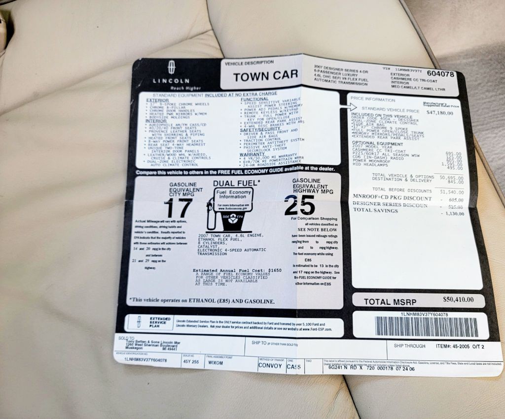 2007 Lincoln Town Car Image 35