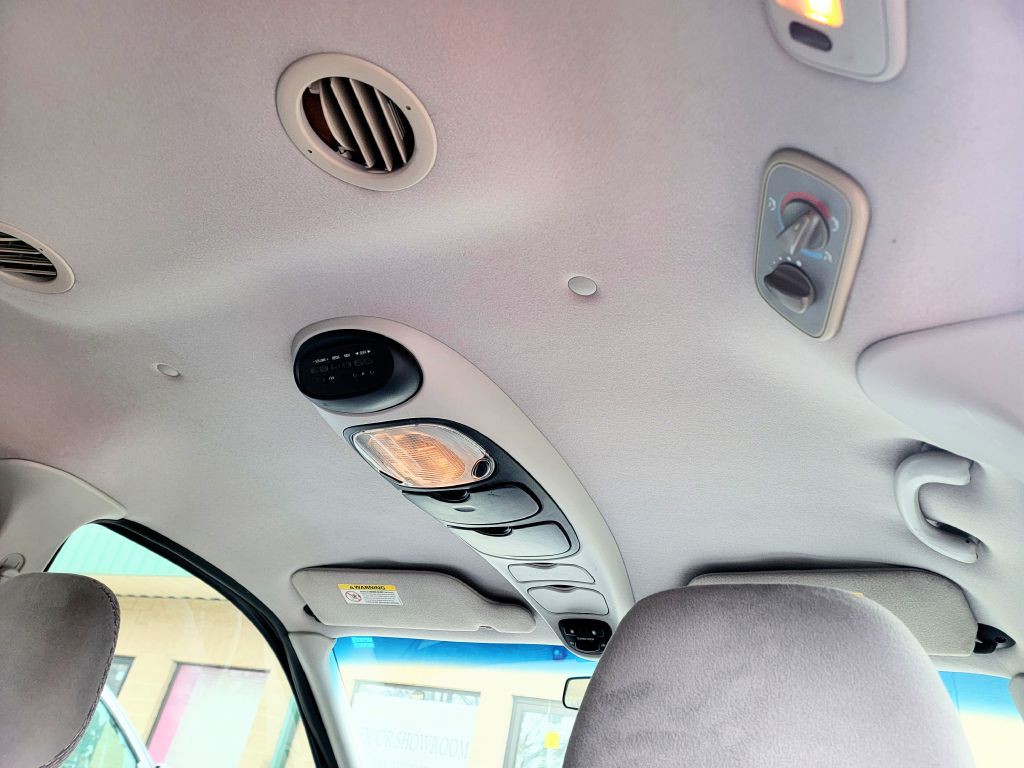 2003 Ford Windstar Image 36